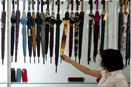 傳統的廣告傘定制行業在生產技術方面都經歷了哪些發展歷程